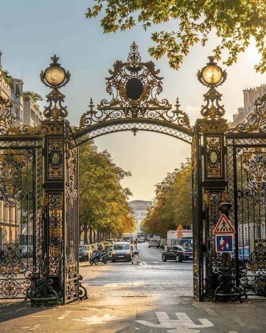 Ferienwohnung Votre Pied-A-Terre En Plein Paris Exterior foto